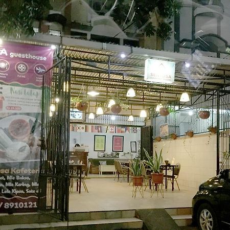 Wisma Sentosa Макасар Екстериор снимка